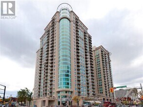 Building Photo - 234-234 Rideau St