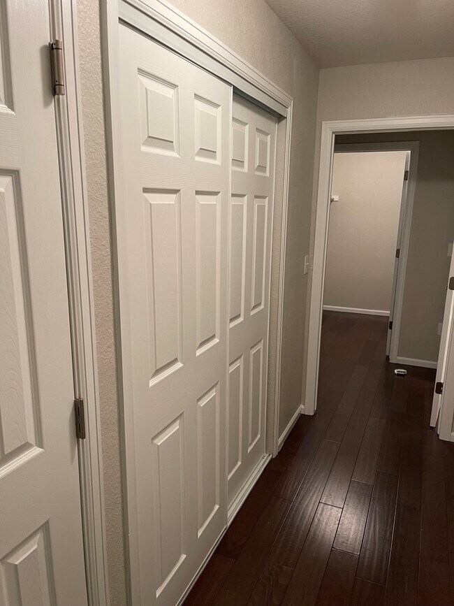 Building Photo - 15165 E 16th Pl