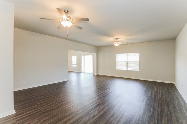 Building Photo - 312 Augustine Drive