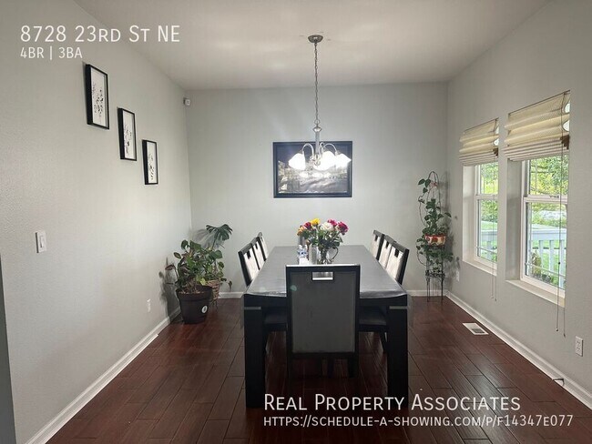 Foto del edificio - 8728 23rd St NE