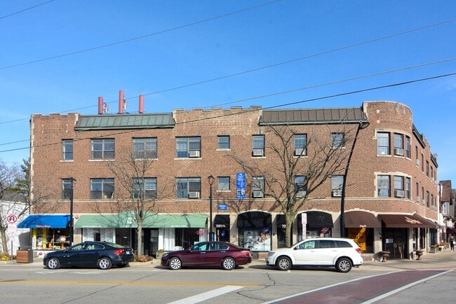 Building Photo - 730 St Johns Ave