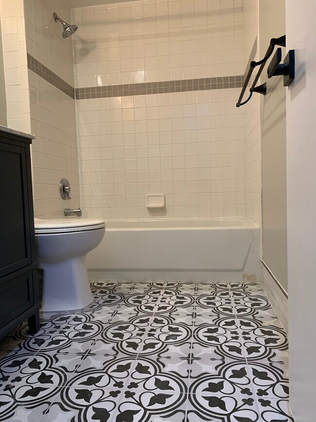 Bathroom - 377 Cumberland St