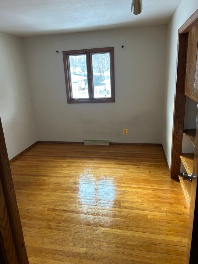 Foto del edificio - 4902 Brookview Rd