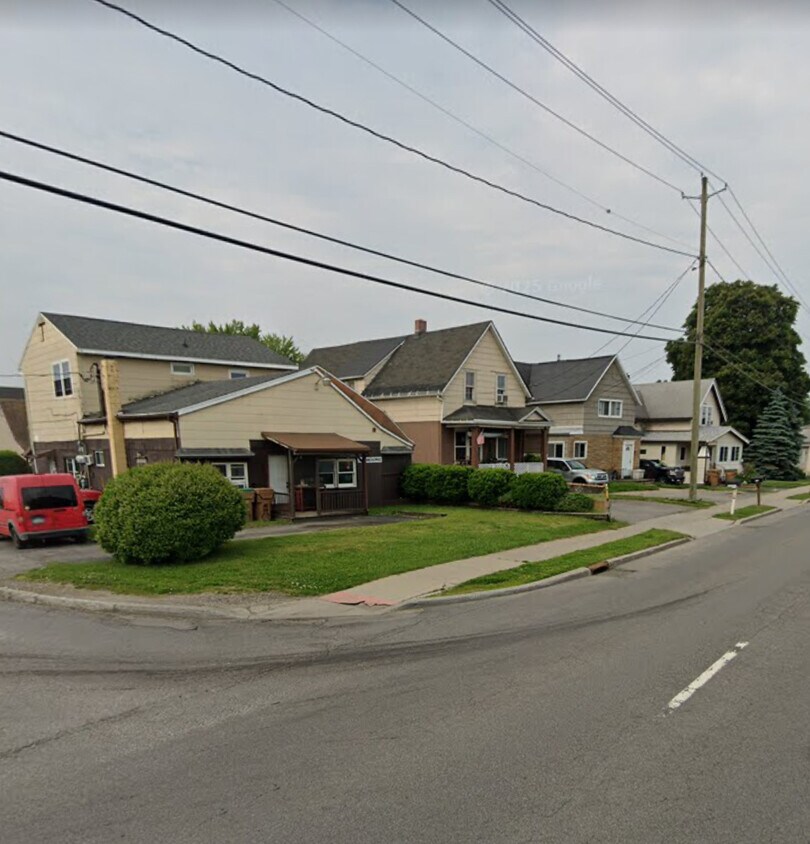 Foto principal - 2667 Broadway St