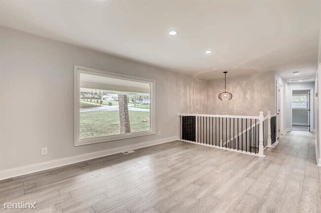 Building Photo - 4 br, 3 bath House - 2772 Williamsburg Way
