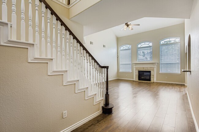 Foto del edificio - 20806 Cottage Cove Ln