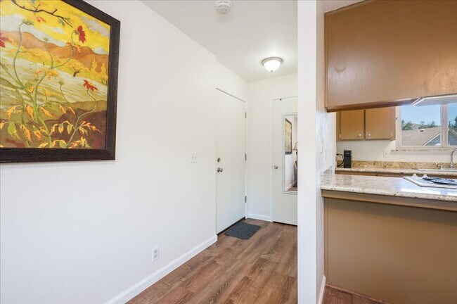 Foto del edificio - Charming Furnished Studio