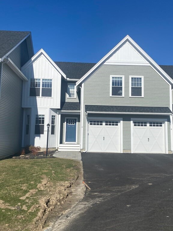 4 Bridle Path, Woburn, MA 01801 Townhome Rentals in Woburn MA