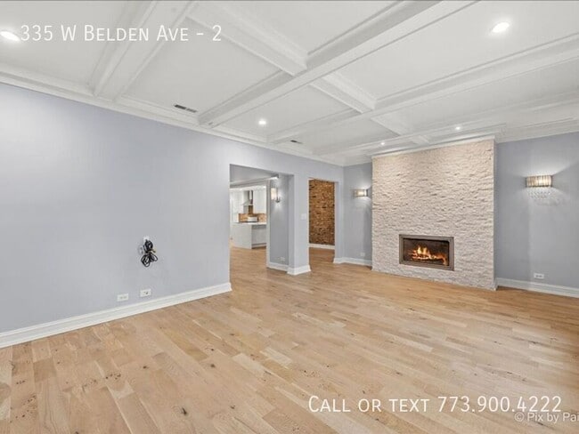 Foto del edificio - 335 W Belden Ave