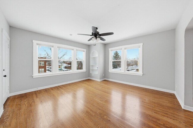 Foto del edificio - 5301 W Winona St