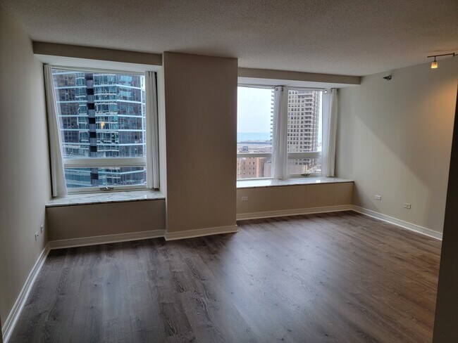 Foto del edificio - 512 N McClurg Ct
