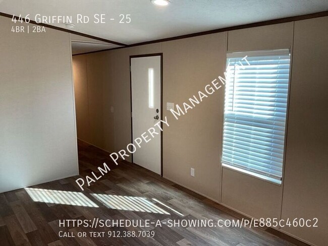 Foto del edificio - Brand New 4 bedroom, 2 bathroom home in th...