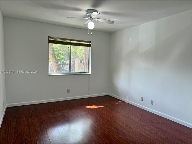 Foto del edificio - 9435 SW 140th Ct