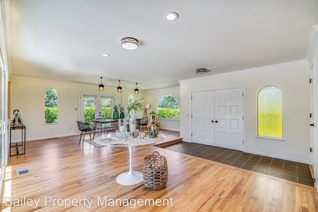Building Photo - 3 br, 3 bath House - 260 Camino Al Barranco