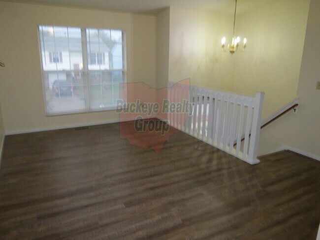 Building Photo - 1091 Rendezvous Ln Columbus, OH 43207