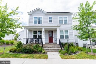 Building Photo - 41914 Spring Air Dr