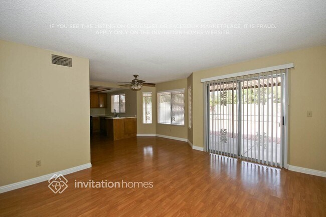 Foto del edificio - 8404 Stapleton Ave