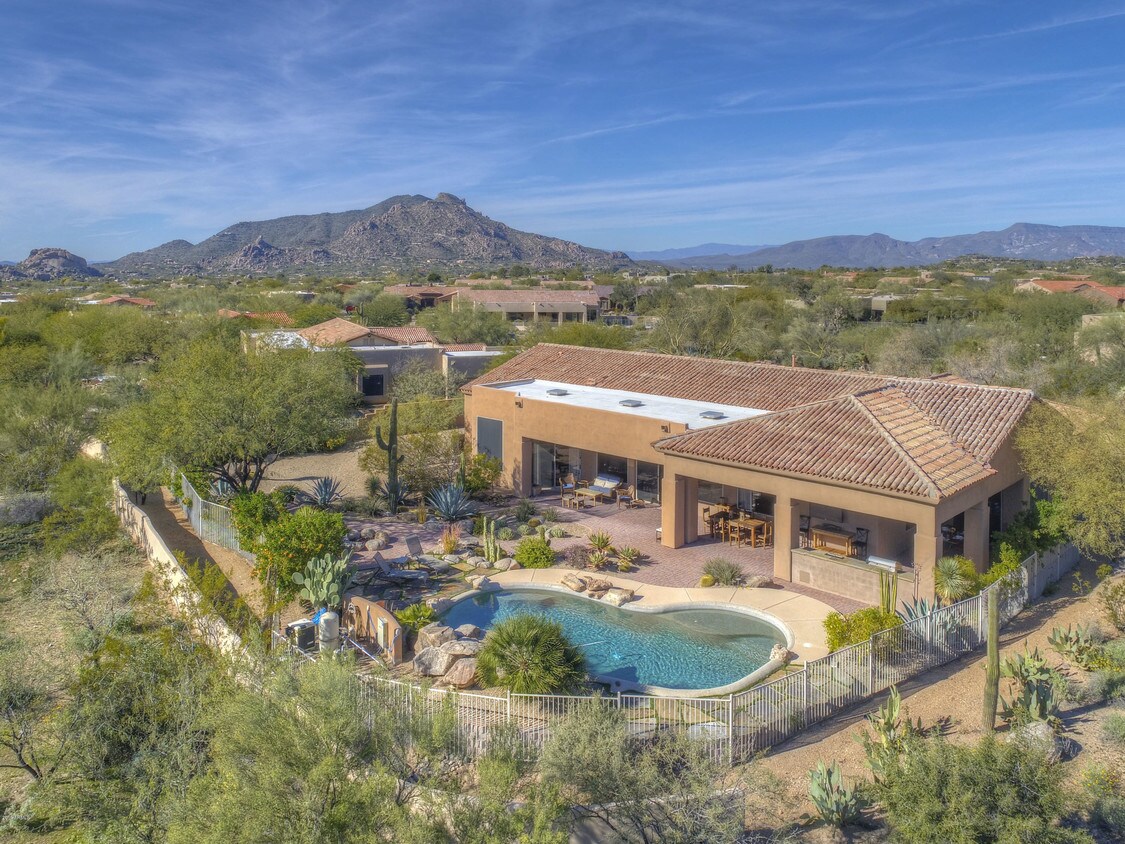 Foto principal - 8193 E Sand Flower Dr