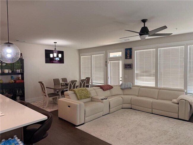 Foto del edificio - 1250 Wintergreen Wy