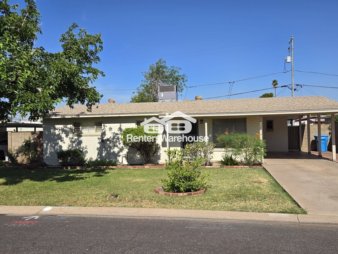 Primary Photo - 2408 N 20th Ave