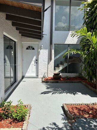 Building Photo - 11005 SW 70th Terrace