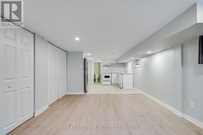 Building Photo - 115 Rainsford Rd