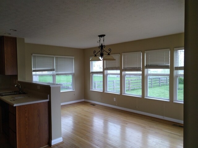 Foto del edificio - 4402 Coveflower Ct