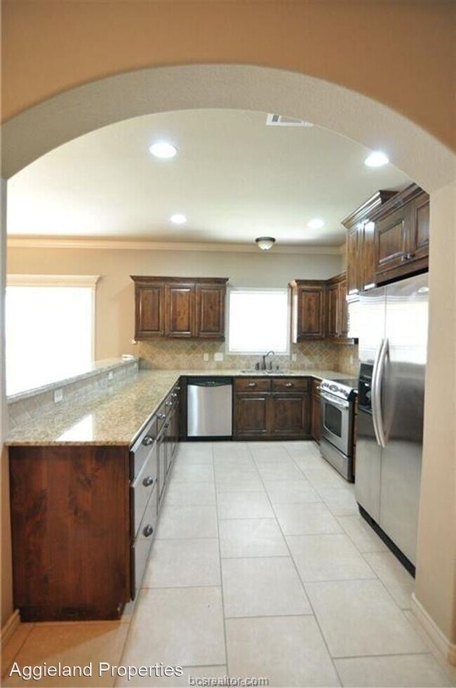 Foto del edificio - 4 br, 3 bath House - 3318 Keefer Loop