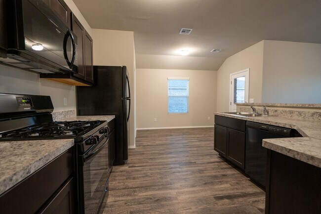 Building Photo - Spacious New Construction for Rent!