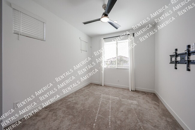 Foto del edificio - 32377 N 122nd Dr