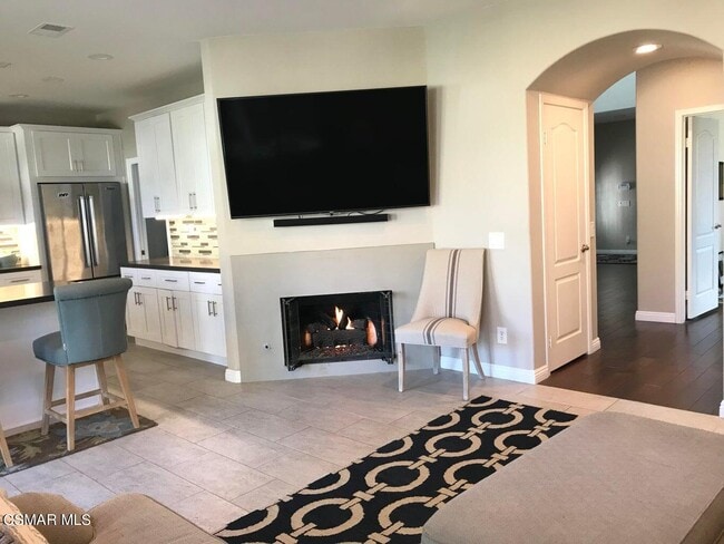 Building Photo - 1679 Fox Springs Cir