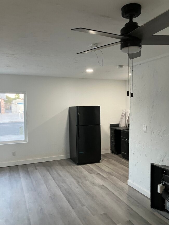 Foto del edificio - 1832 Goose Creek Pl