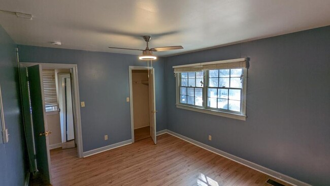 Building Photo - 621 Gunston Ct Unit A