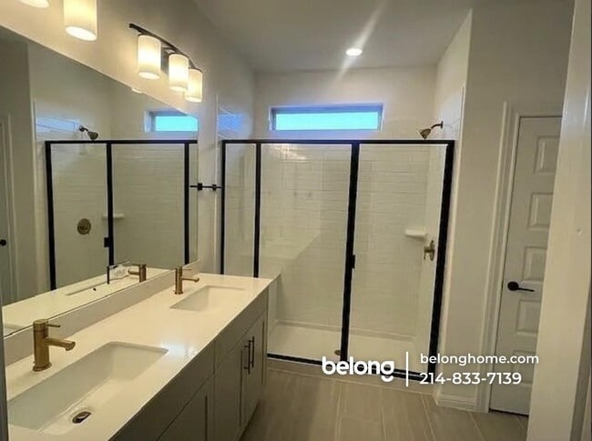 Building Photo - 2725 Woodall Dr