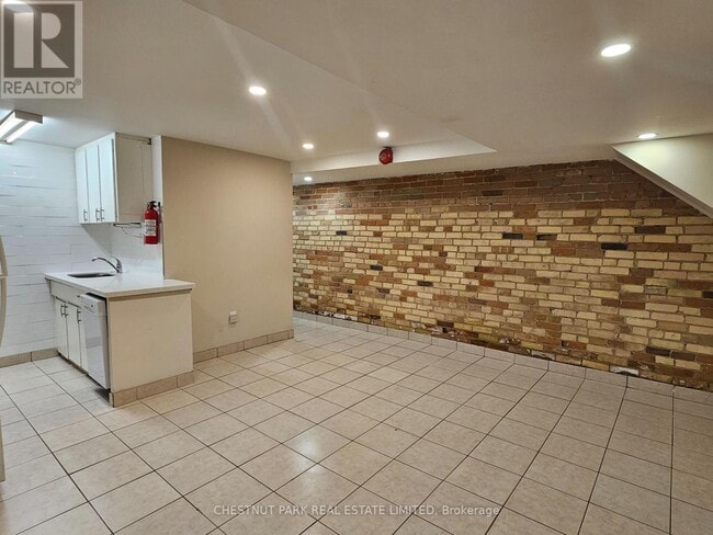 Photo du bâtiment - 149 Gerrard St E