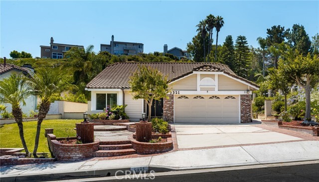 Primary Photo - 5321 E Big Sky Ln