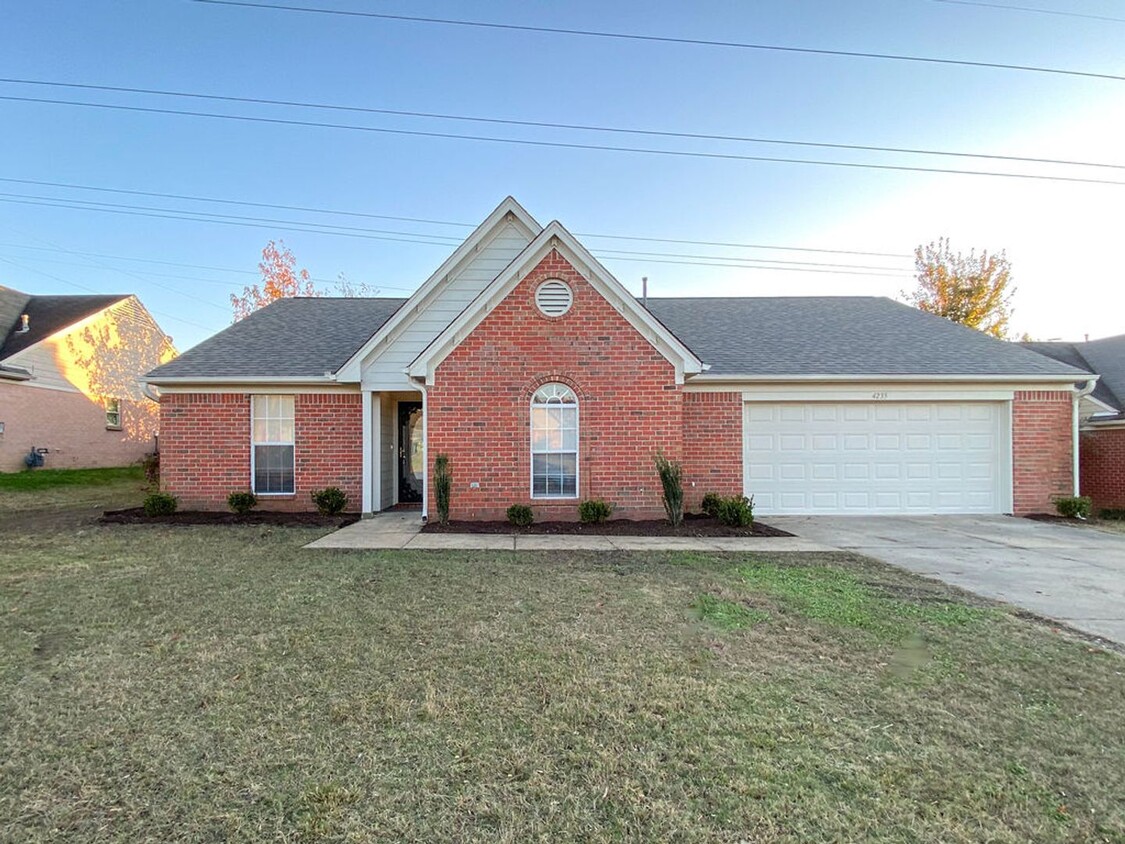 Foto principal - 3 bedroom 2 bath house in Southaven