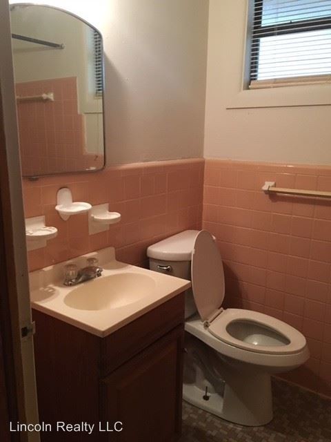 Foto del edificio - 2 br, 1 bath House - 705 E. College Street