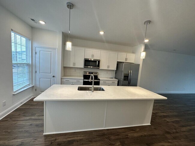 Building Photo - 7117 Leire Ln