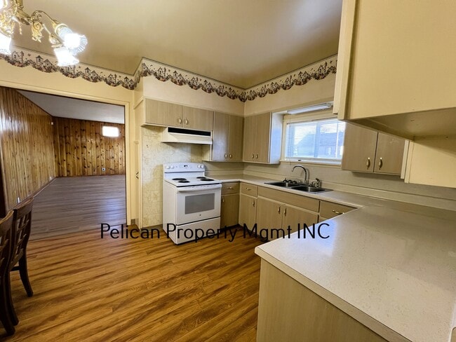 Building Photo - 2106 Biehn St