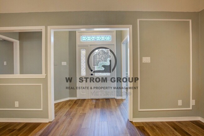 Foto del edificio - 3914 Meadow Dr