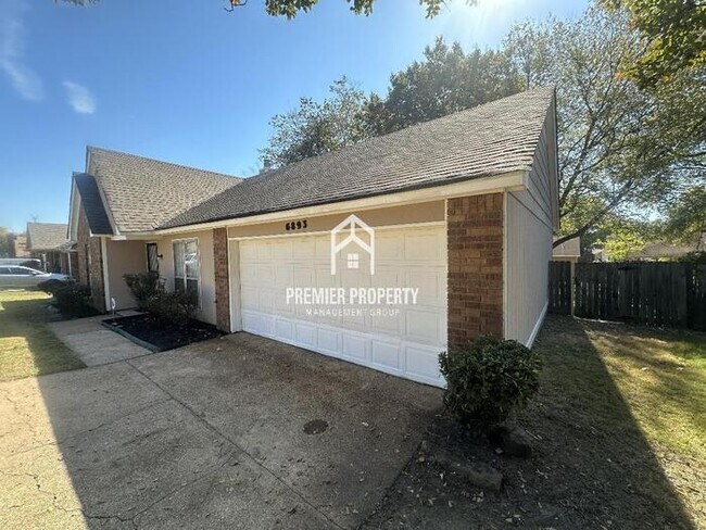 Foto del edificio - 6893 Rockingham Rd