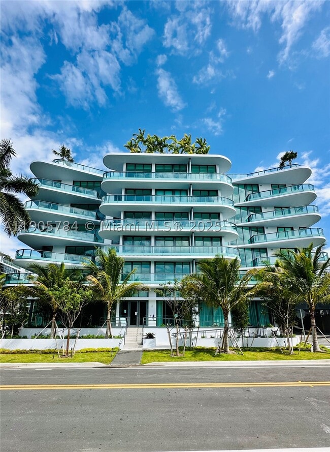 Building Photo - 9901 Bay 505 Bay