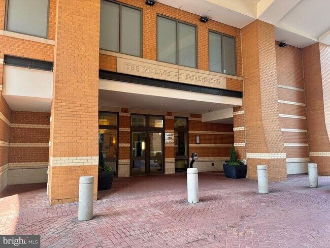 Foto del edificio - 2720 S Arlington Mill Dr