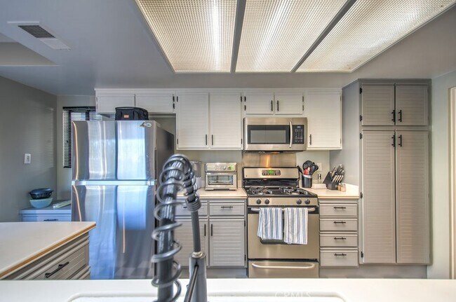 Foto del edificio - 27780 Inverness-