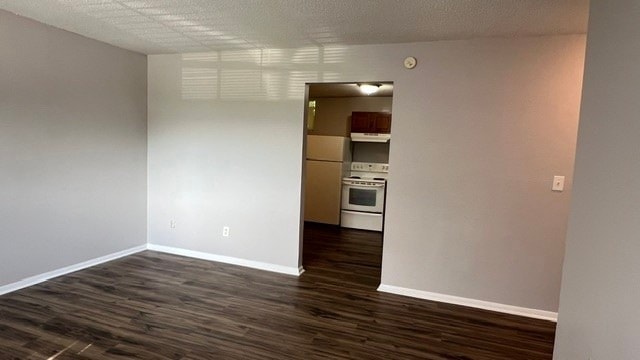 Building Photo - 210 Hendricks Blvd