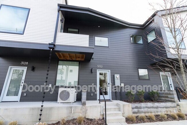 Foto del edificio - 3132 St Elmo Ave