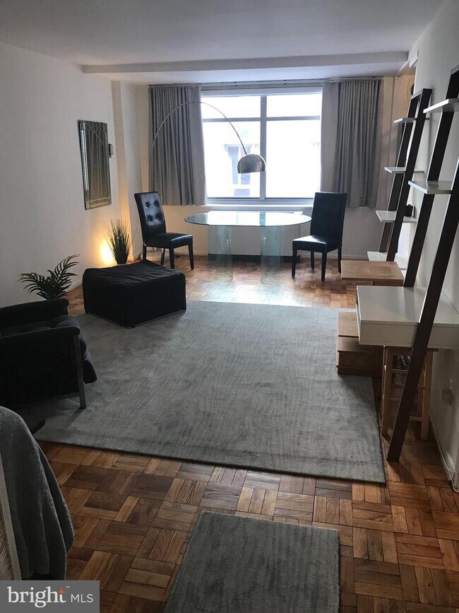 Foto del edificio - 940 25th St NW