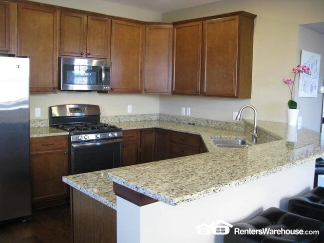 Building Photo - 9580 Madison Dr