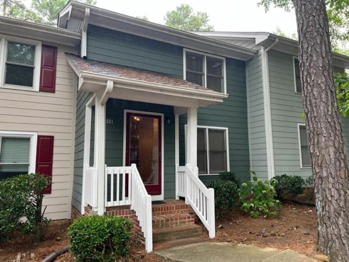 Primary Photo - 1551 Woodcroft Dr